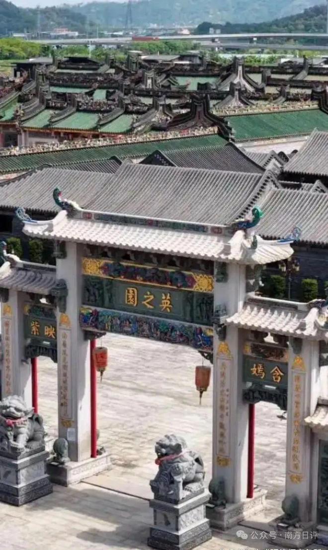 EA落户淮海中路汕头过亿违建豪宅被拆除哈佛演讲女生引发争议K11 ELYS(图15)